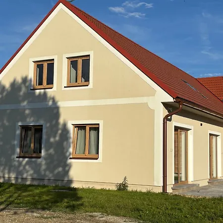 Lutova Apartment Chlum u Trebone
